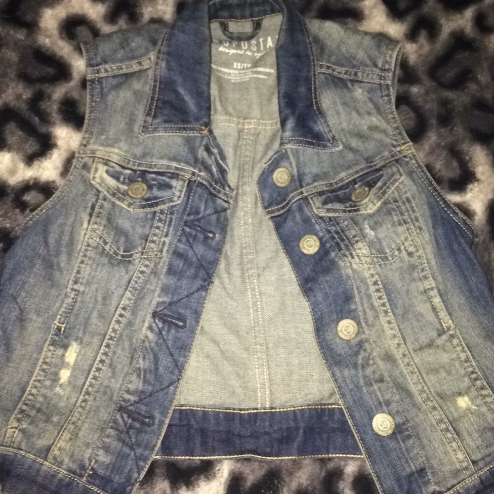 Jean Vest